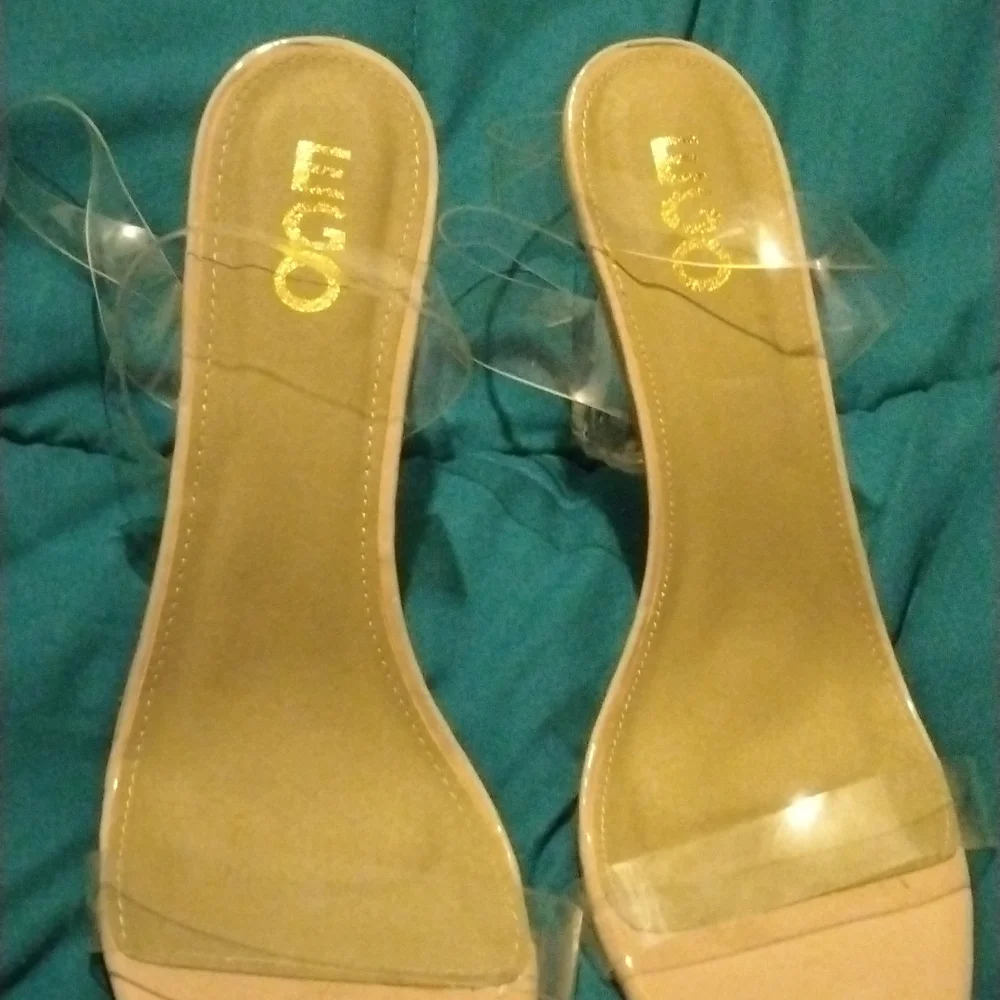 Shoes - Picture 2 of 3